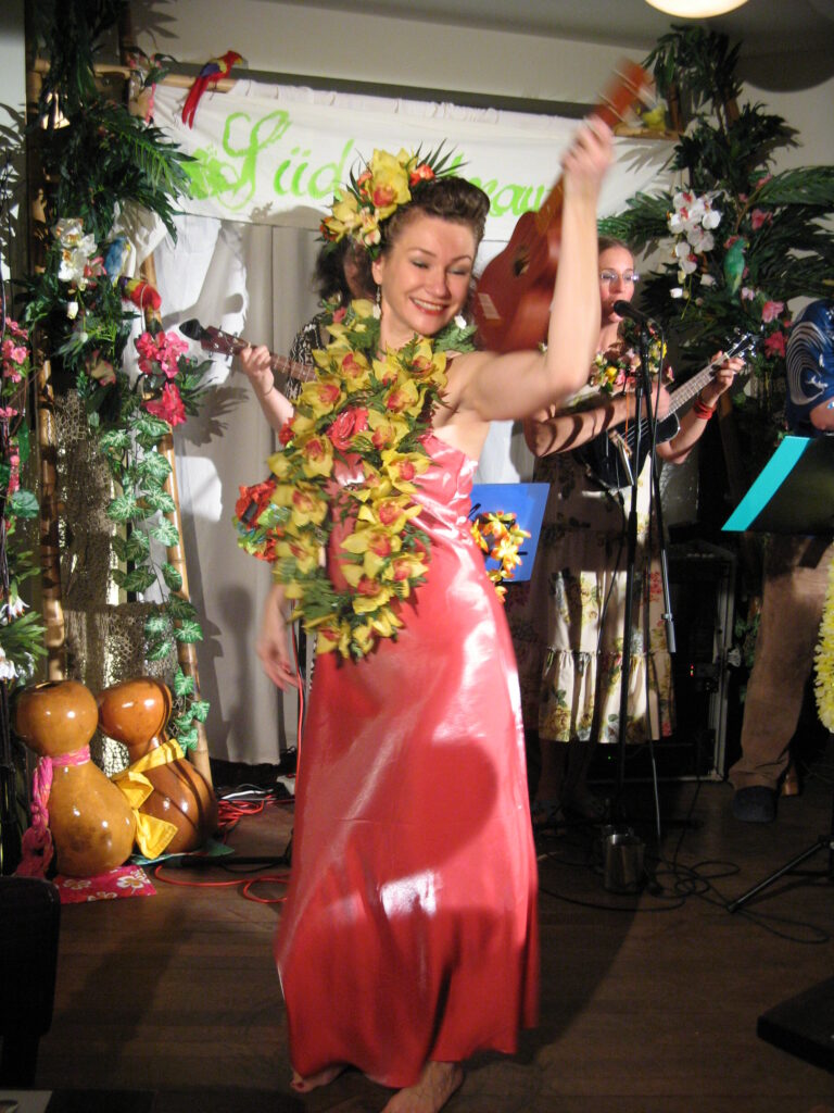 Takupo alias Katrin Lenz Vintage Hula mit Ukulele